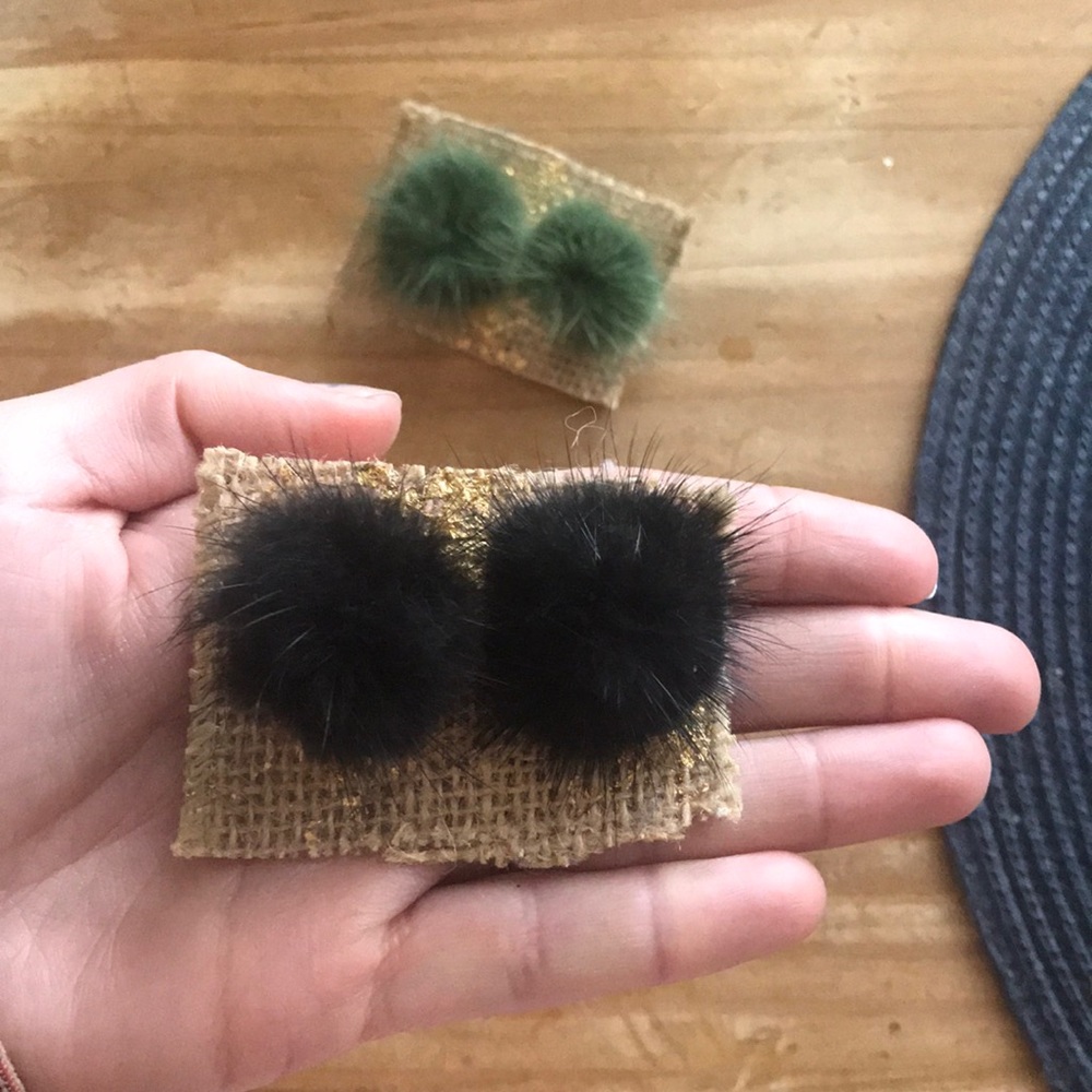 Mink earring studs - Picture 3 of 4